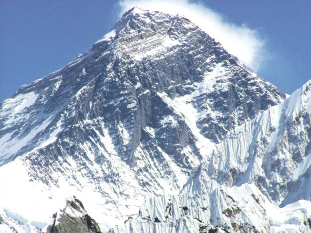 जलवायु परिवर्तनभन्दा प्रदूषणले हिमालमा असर परेको छ–पासाङ शेर्पा