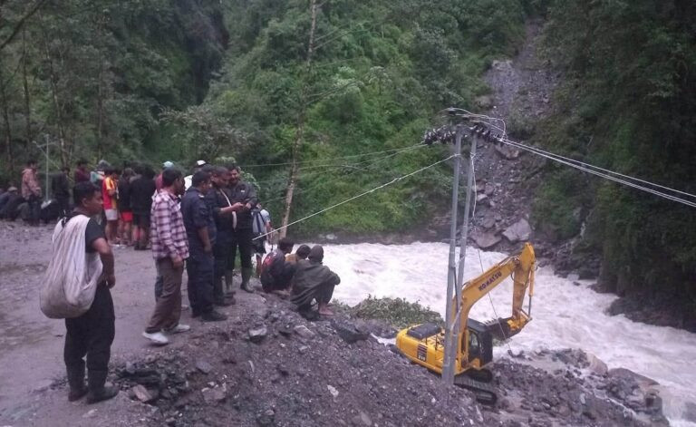 मर्दी पदयात्रामा फसेका ३ युवकको सकुशल उद्धार