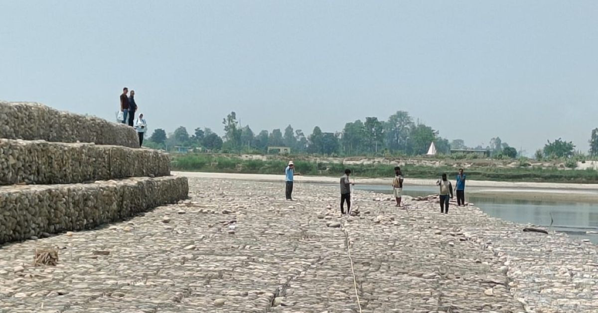 महाकाली नदीमा एक हजार २२० मिटर तटबन्ध निर्माण